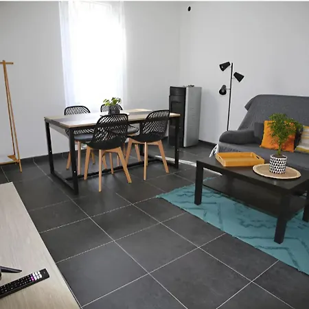 Maison Avec Jardin Et Parking Privatif * 锡斯特龙